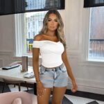 013a5aa4-55d0-4d99-a227-dbed26c85e95.jpg Women's Cross-Strap Off-Shoulder Bodycon Top